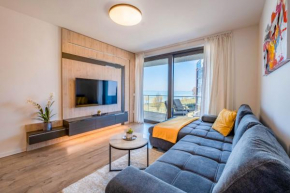 MyFlat Coral Beach Apartment